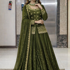 Stylish Embroidered Kurta Set with Dupatta (Green)