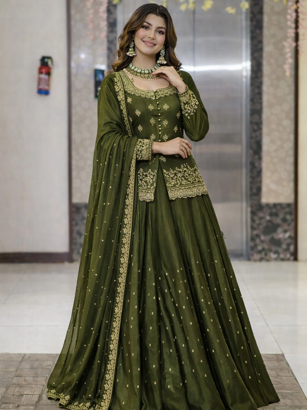 Stylish Embroidered Kurta Set with Dupatta (Green)